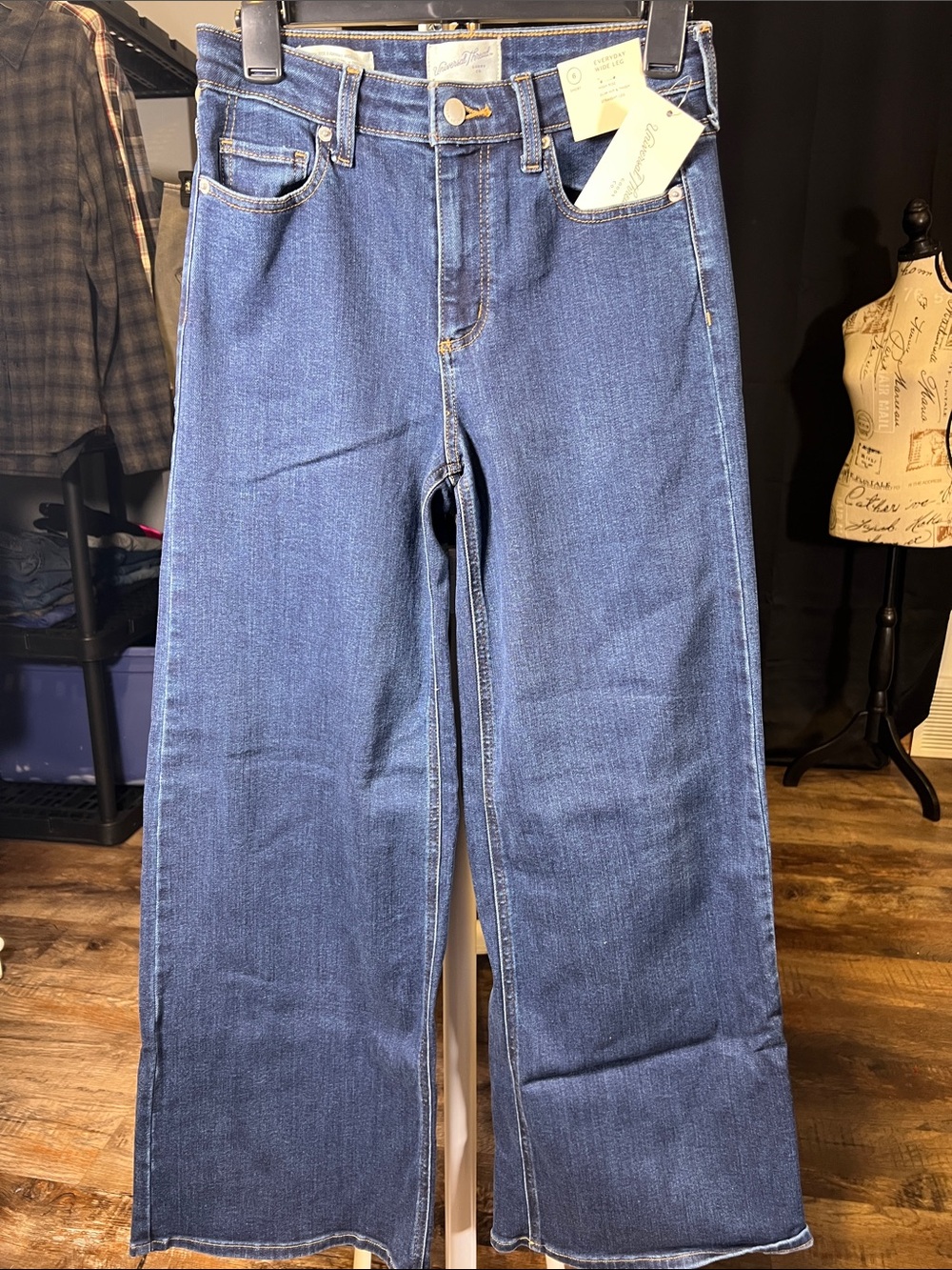 Universal Thread Women's Blue Wide-Leg Jeans